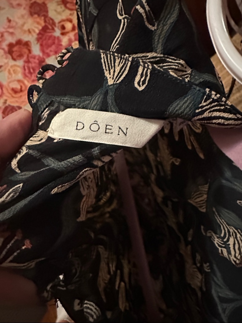 Doen Black Long-Sleeve Floral Midi Dress - Picture 2 of 2